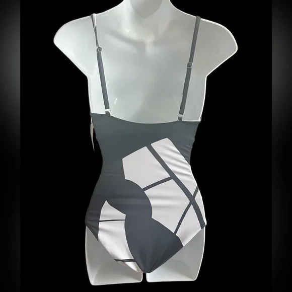 Swiminista by James Peter Henry Black & White Marvelous LaPeer One Piece XS NWT - Picture 2 of 5